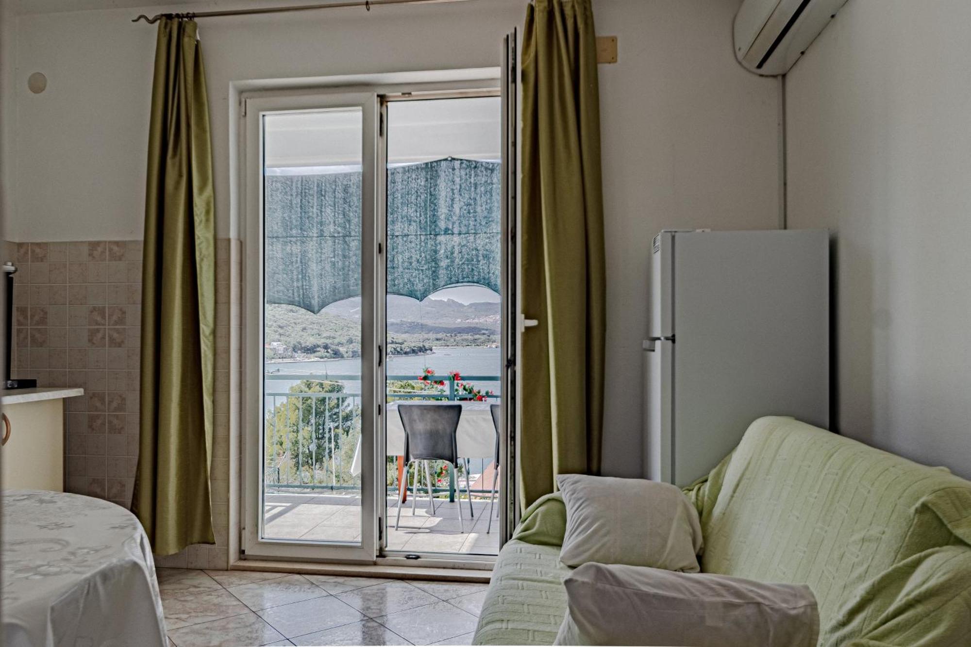 Apartments By The Sea Luka Dubrava, Peljesac - 14040 Putnikovic Room photo